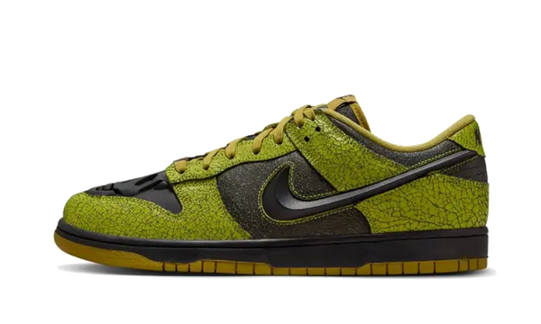 Nike Dunk Low Halloween Skull