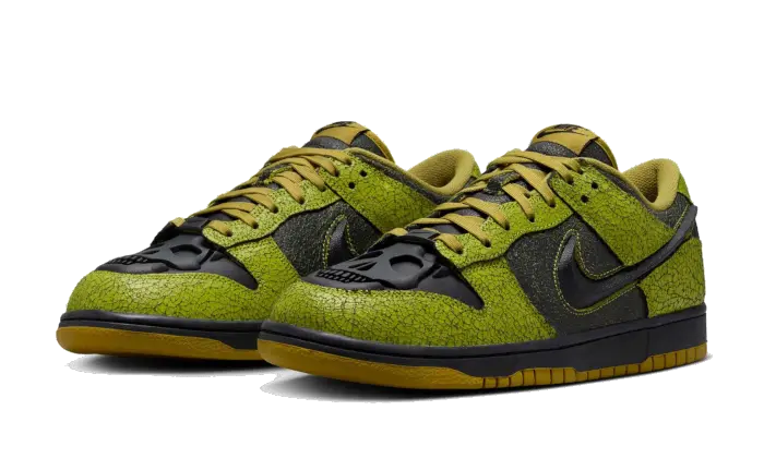 Nike Dunk Low Halloween Skull