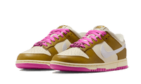 Nike Dunk Low SE Bronzine Pink