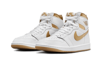 Air Jordan 1 Retro High OG Metallic Gold