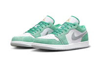 Air Jordan 1 Low SE New Emerald Grey