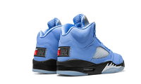 Air Jordan 5 UNC