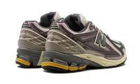 New Balance 1906R Licorice