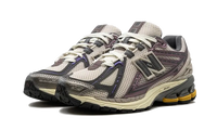 New Balance 1906R Licorice