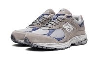 New Balance 2002R Gore-Tex Light Gray