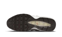 Nike Air Max 95 SE Social FC