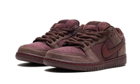 Nike SB Dunk Low City Of Love Burgundy Crush