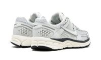 Nike Zoom Vomero 5 Photon Dust