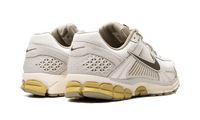 Nike Zoom Vomero 5 Light Bone Medium Olive