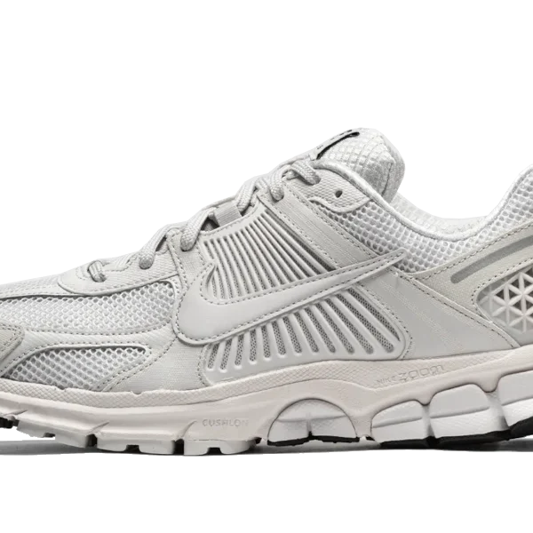 Nike Zoom Vomero 5 Vast Grey