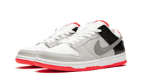 Nike SB Dunk Low Infrared